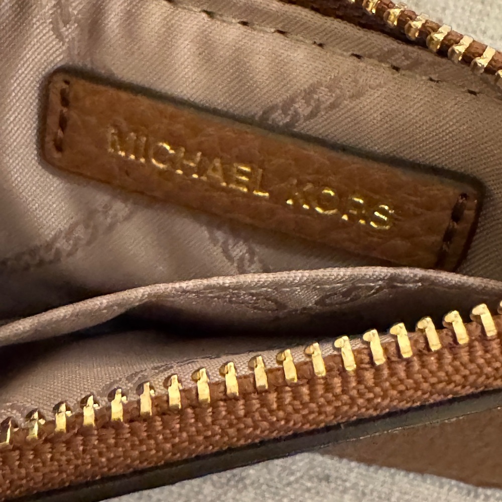 Michael Kors Studded Jet Set Wristlet wallet gold key ring logo print Tan Brown - Picture 4 of 7
